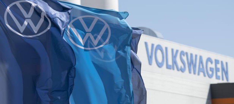 Auch Volkswagen will Werbung auf Twitter aussetzen